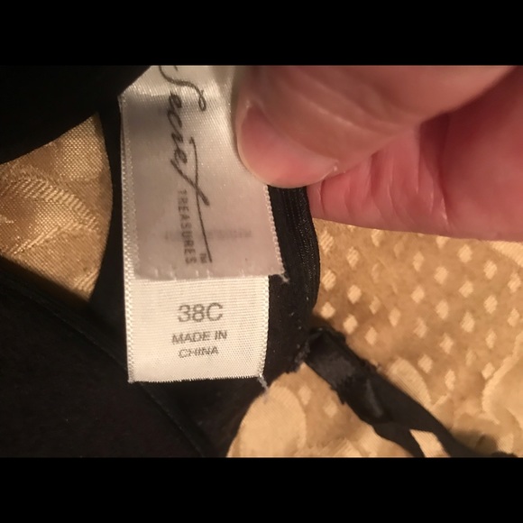 —SOLD—Velvet bra - Picture 4 of 6